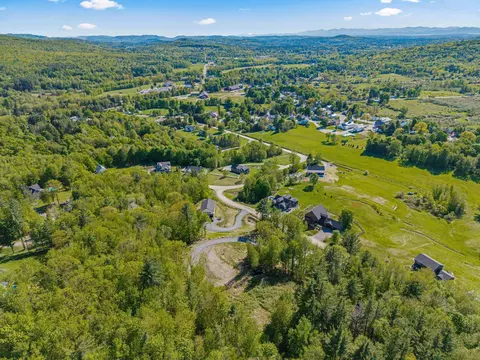 8 Mins Ln, Underhill, VT 05489