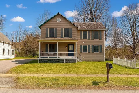 52 Hull Ave, Wallingford, VT 05773