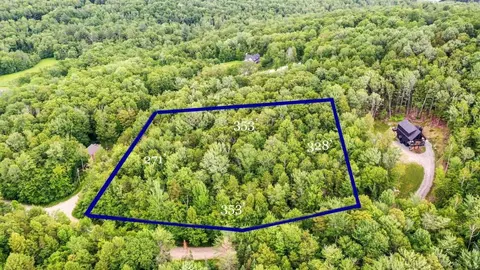 311 Beechwood Ln #19, Peru, VT 05152