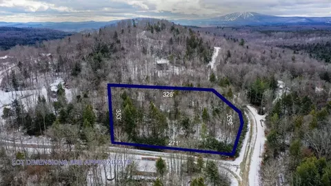 311 Beechwood Ln #19, Peru, VT 05152