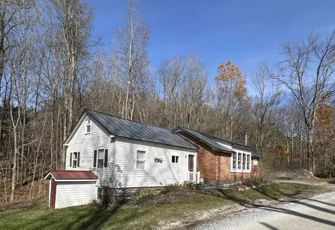 47 Waite Hill Rd, Pawlet, VT 05761