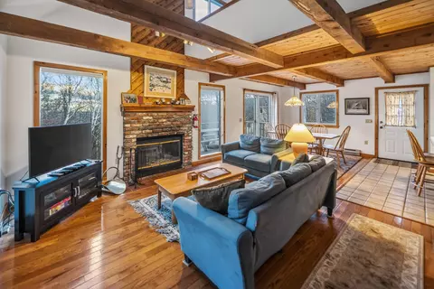 12 Lilla Ln, Wilmington, VT 05363