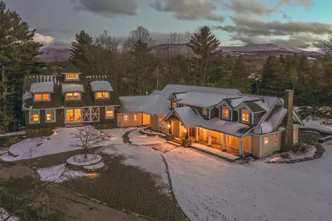 64 Needle Leaf Ln, Stowe, VT 05672