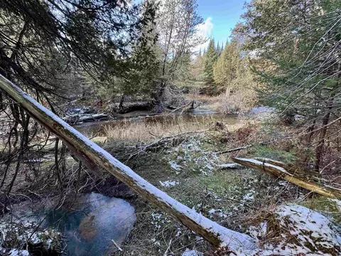 663 Ferguson Rd, Barnet, VT 05821