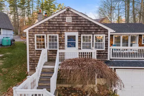 120 Chases Grove Rd, Derry, NH 03038