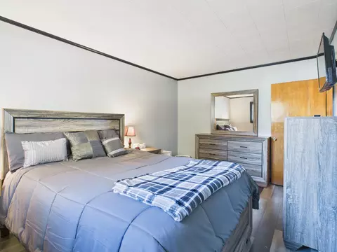 Bedroom - 63 Pariseau Dr, Canaan, VT 05902 photo 6 of 12
