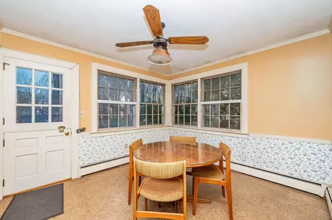 Dining - 1 Exeter Rd, Kingston, NH 03848 photo 2 of 4