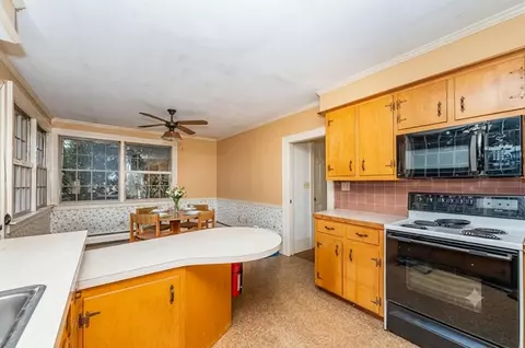 Kitchen - 1 Exeter Rd, Kingston, NH 03848 photo 3 of 3