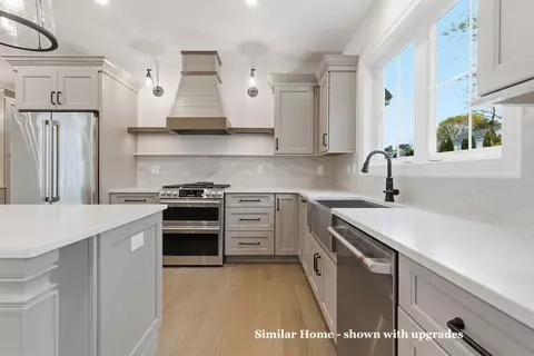 Kitchen - 10 Mcdermott Rd, Hampton, NH 03842 photo 2 of 3