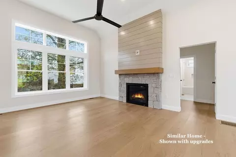 Living - 10 Mcdermott Rd, Hampton, NH 03842 photo 1 of 2
