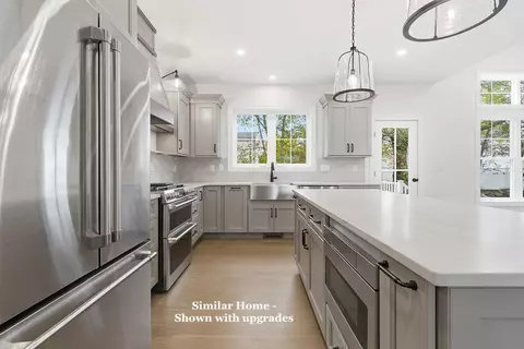 Kitchen - 10 Mcdermott Rd, Hampton, NH 03842 photo 3 of 3