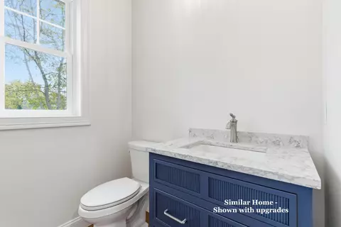 Bath - 10 Mcdermott Rd, Hampton, NH 03842 photo 1 of 3