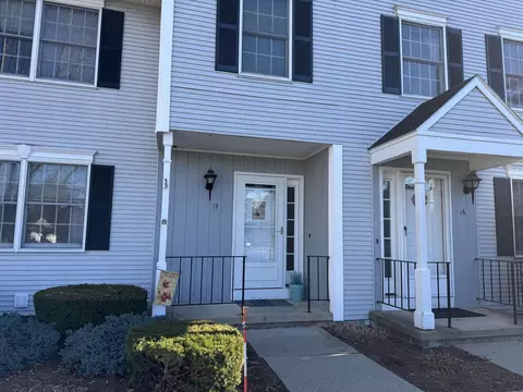 17 Twin Cir, Middlebury, VT 05753