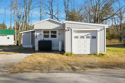 174 S Stark Hwy #1, Weare, NH 03281