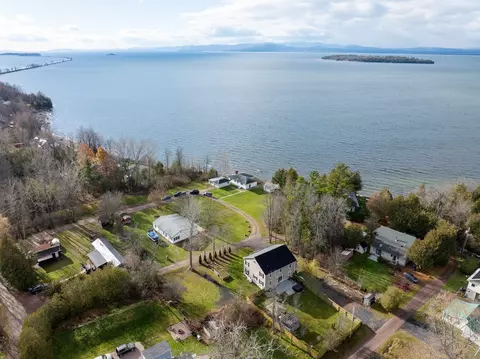 9 Cedar St, South Hero, VT 05486