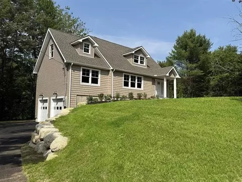 606 Alton Mountain Rd, Alton, NH 03810