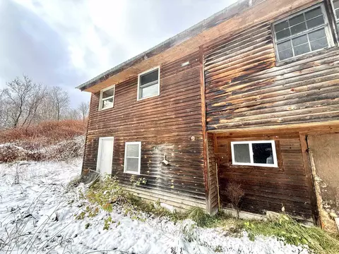 Exterior - 25 Maillet Rd, Lunenburg, VT 05906 photo 6 of 10