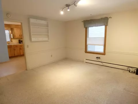 Living - 107 Middle Rd, Tuftonboro, NH 03816 photo 2 of 7