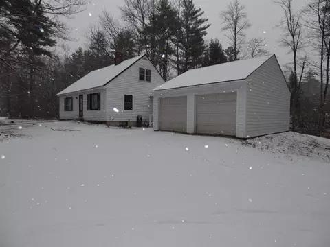Exterior - 107 Middle Rd, Tuftonboro, NH 03816 photo 3 of 3