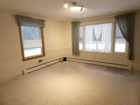 Living - 107 Middle Rd, Tuftonboro, NH 03816 photo 1 of 7