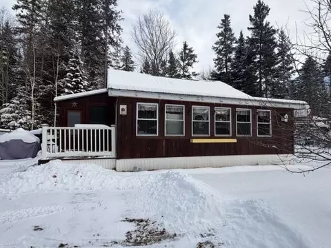 21 Pinette Rd, Errol, NH 03579