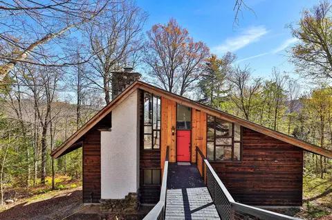 1114 Hawk Mountain Rd, Pittsfield, VT 05762