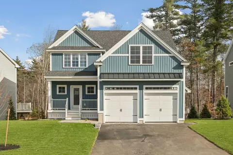 13 Copps Dr, Rochester, NH 03868