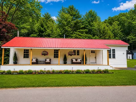59 Barberry Ln, Raymond, NH 03077