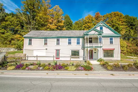 40 W Main St, Littleton, NH 03561