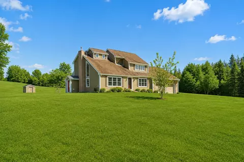 8 Haynes Rd, Clarksville, NH 03592