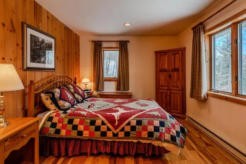 Bedroom - 7 Roundtree Rd, Winhall, VT 05340 photo 1 of 8