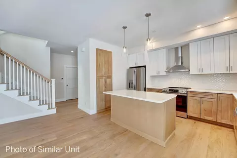 Kitchen - 22 Kasnet Dr, Rye, NH 03870 photo 1 of 2