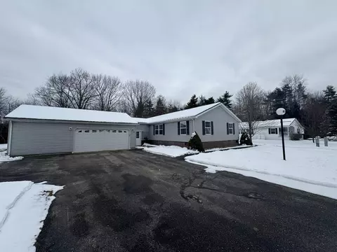 48 Sagebrush Dr, Rochester, NH 03867