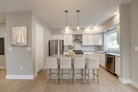 29 Kasnet Dr, Rye, NH 03870