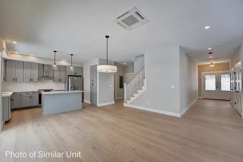 Entry Way - 27 Kasnet Dr, Rye, NH 03870 photo 4 of 5