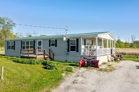 26 Deso Drive Ext, Alburgh, VT 05440