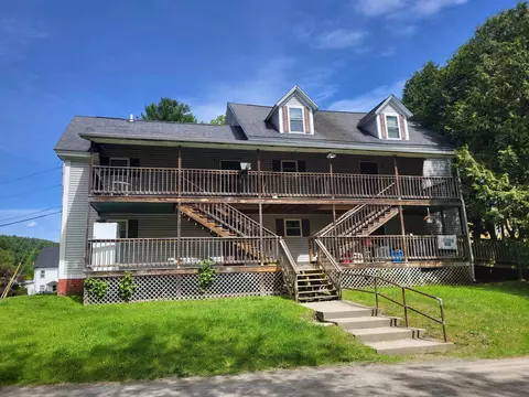 129 Elm St, Saint Johnsbury, VT 05819