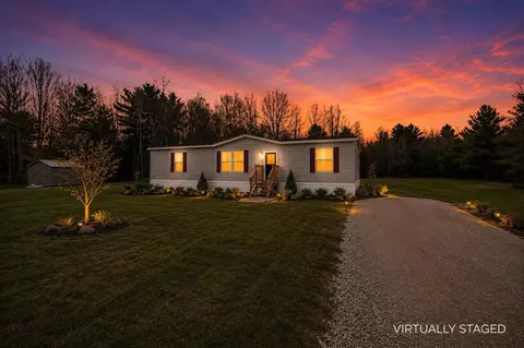 78 Lynn Lou Dr, Highgate, VT 05459