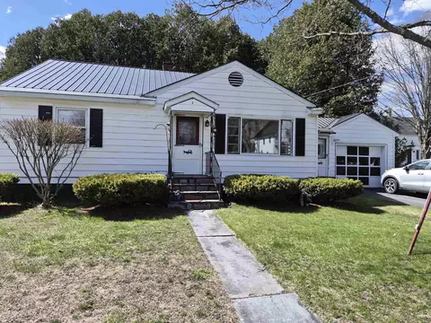 7 Grant Ave, Barre, VT 05641
