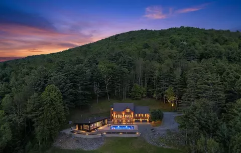 249 Sawyer Rd, Woodstock, VT 05091