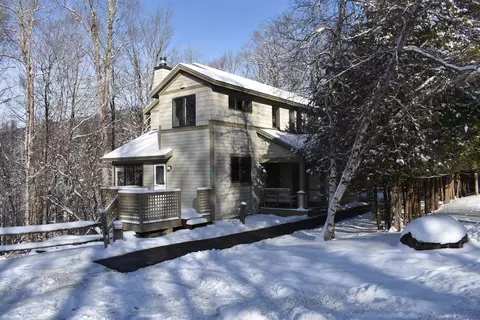 9 Trailside Executive 9 #9, Cambridge, VT 05464