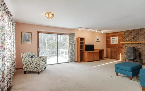 Living - 521 County Rd, Walpole, NH 03608 photo 3 of 6