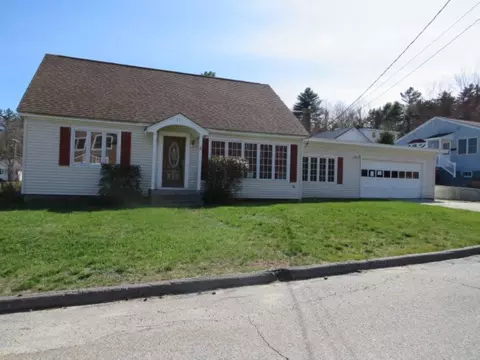 31 Williamson Ave, Berlin, NH 03570
