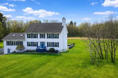 126 Governors Rd, Rochester, NH 03867