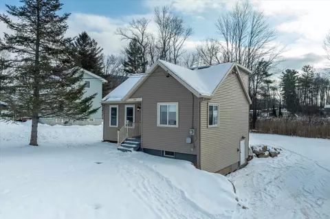 130 Curtis Ave, Rutland, VT 05701