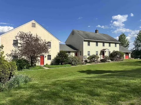 203 Winch Hill Rd, Langdon, NH 03602