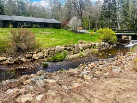 27 Evergreen Valley Rd, Milton, NH 03851