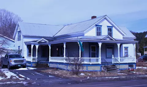 127 Main St, Cambridge, VT 05444