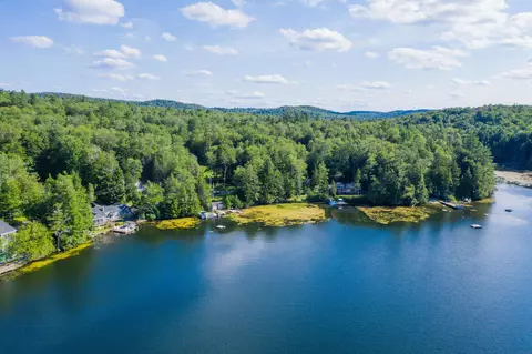 197 Lake Raponda Rd, Wilmington, VT 05363