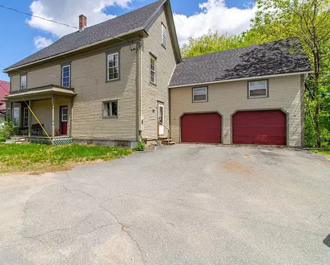 95 Autumn St, Newport, VT 05855